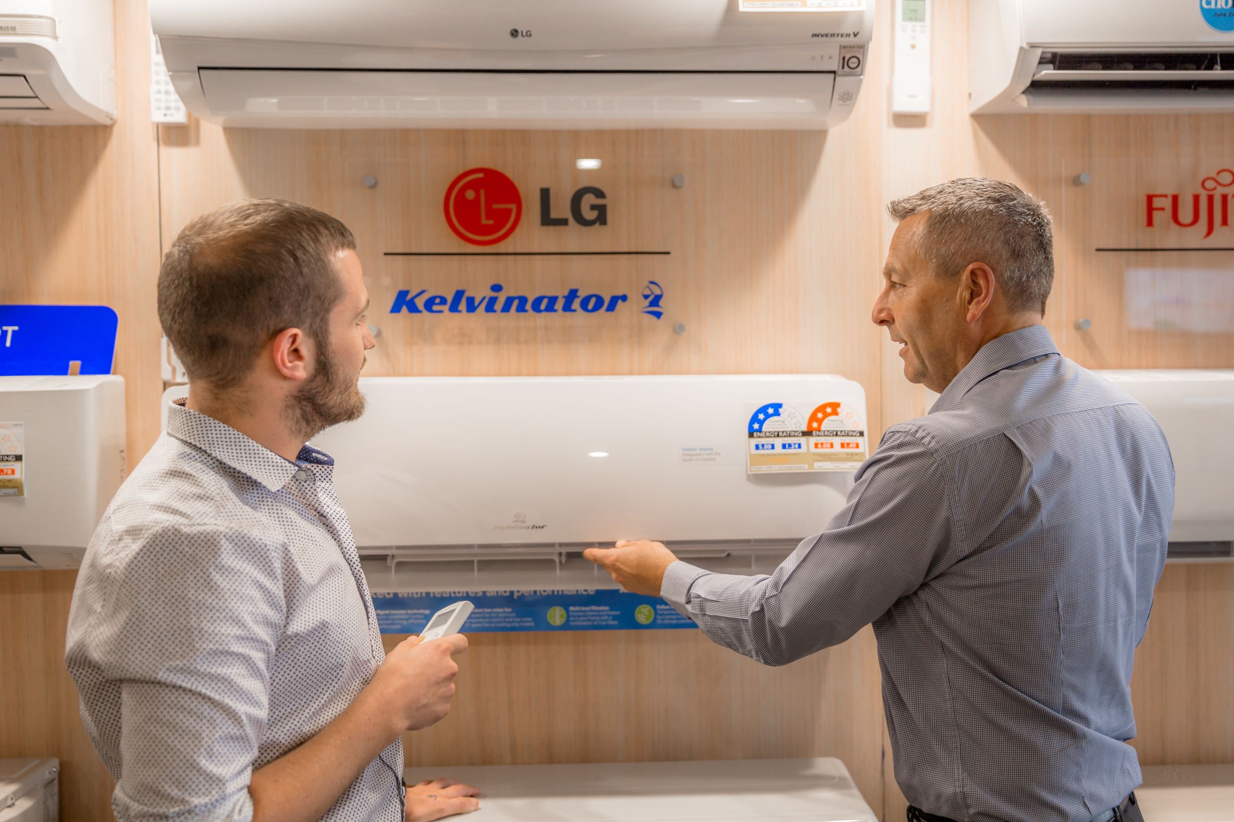 The main differences between ducted reverse cycle and a split system